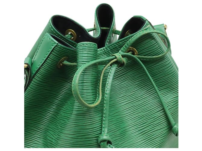 Borsa a Spalla Louis Vuitton Epi Noe - vista 5