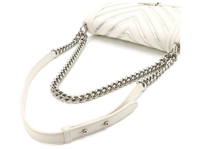 Borsa a tracolla Chanel Boy Chain in pelle bianca Bianco - vista 4
