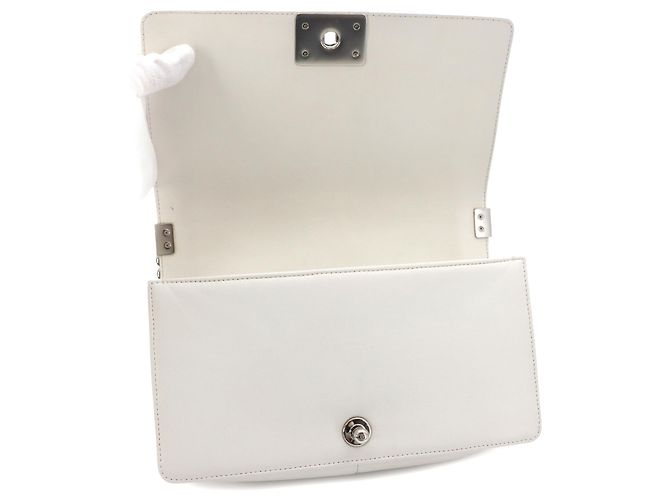 Borsa a tracolla Chanel Boy Chain in pelle bianca Bianco - vista 5