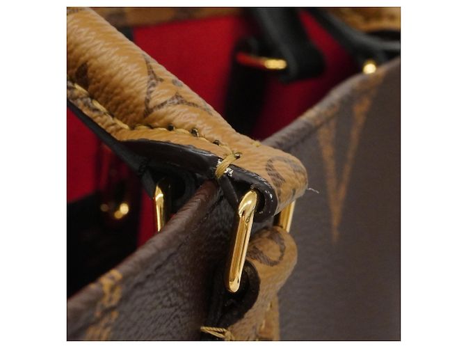 Borsa Tote Louis Vuitton Monogram Reverse Giant OnTheGo MM Marrone - vista 9