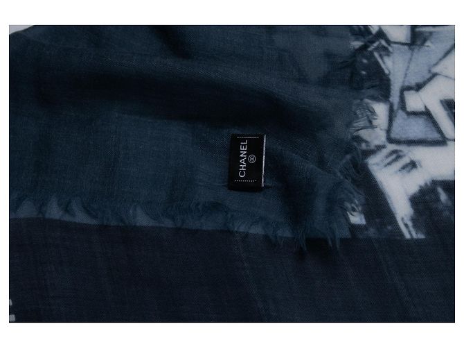 Chanel, Sciarpa in cashmere CC Cinema blu e bianco Multicolore - vista 9