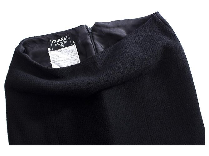 Chanel, Gonna in bouclé nera vintage. Nero - vista 6
