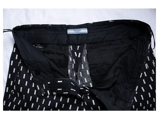 Prada, pantalone con stampa grafica nera Multicolore - vista 5