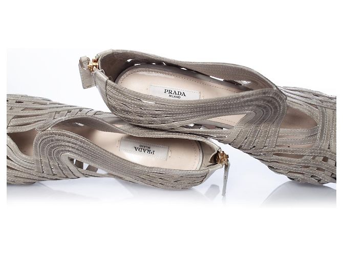 Prada, sandali peep toe con plateau traforati al laser Grigio - vista 7