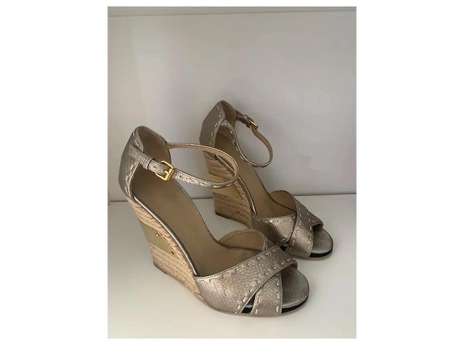 Giuseppe Zanotti Plateau-Sandalen aus metallischem Leder Golden - Ansicht 3