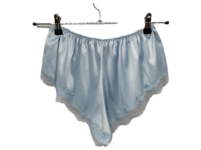 Autre Marque KAT THE LABEL Blaue Satinshorts mit Spitzendetails - Ansicht 2