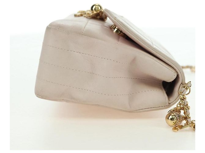 Chanel Chocolate Bar Accordion Reissue Flap Quilted Lambskin Medium - vista 5