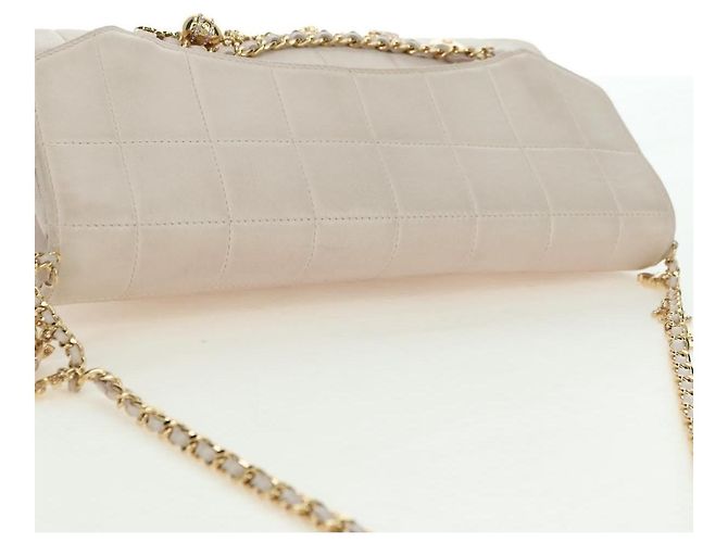 Chanel Chocolate Bar Accordion Reissue Flap Quilted Lambskin Medium - vista 6