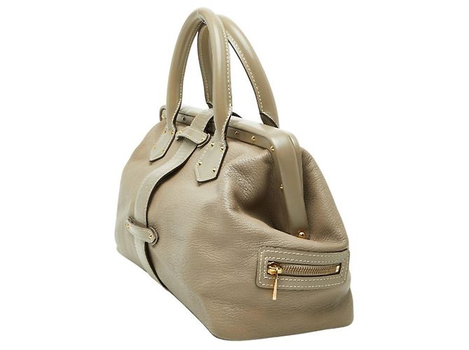 Borsa Louis Vuitton Suhali Ingenieux PM Grigio - vista 2
