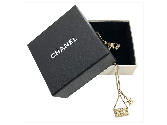 Collana con pendente motivo borsa Chanel Matelassé D'oro - vista 9