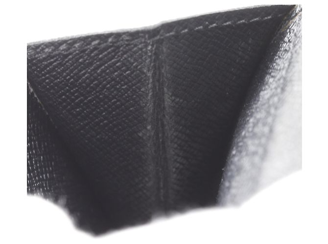 Cartera de doble pliegue en cuero Epi Louis Vuitton Negro - vista 10
