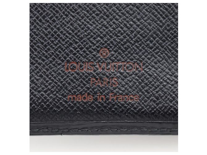 Cartera de doble pliegue en cuero Epi Louis Vuitton Negro - vista 15