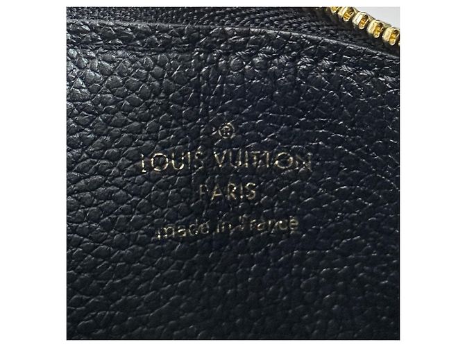 Tarjetero Monogram Empreinte Louis Vuitton en negro - vista 9