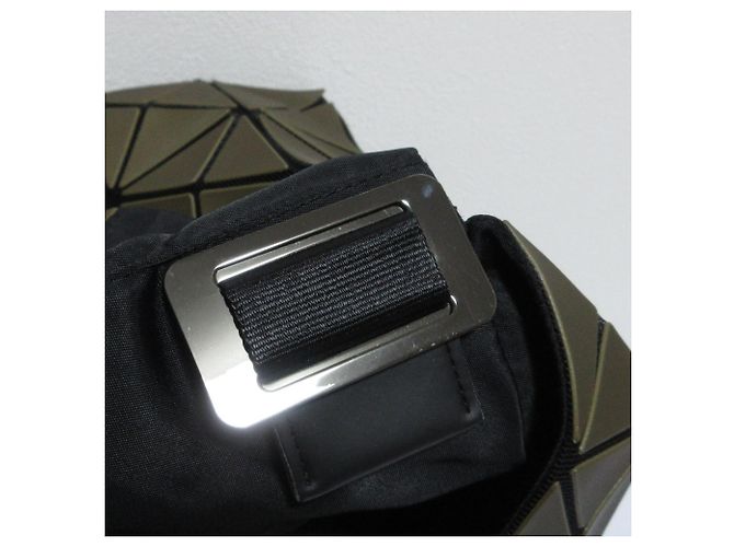 Autre Marque Borsa a tracolla Bao Bao Issey Miyake Khaki Cachi - vista 15