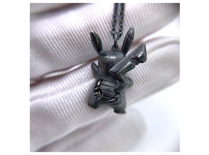 Collar Tiffany & Co. Pikachu Edición Limitada con Diamantes Negro - vista 6