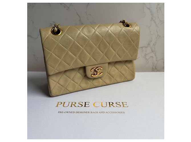 Borsa Chanel Classic Flap Medium in Agnello Beige - vista 19
