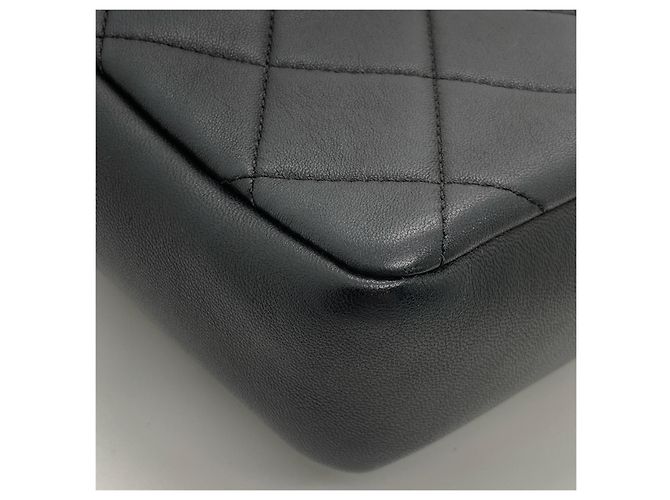 Borsa Chanel Classic Flap in pelle nera Nero - vista 4