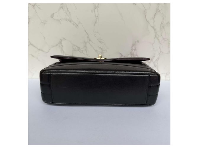 Timeless Chanel Borsa Reversed Chevron con patta in pelle nera Nero - vista 8