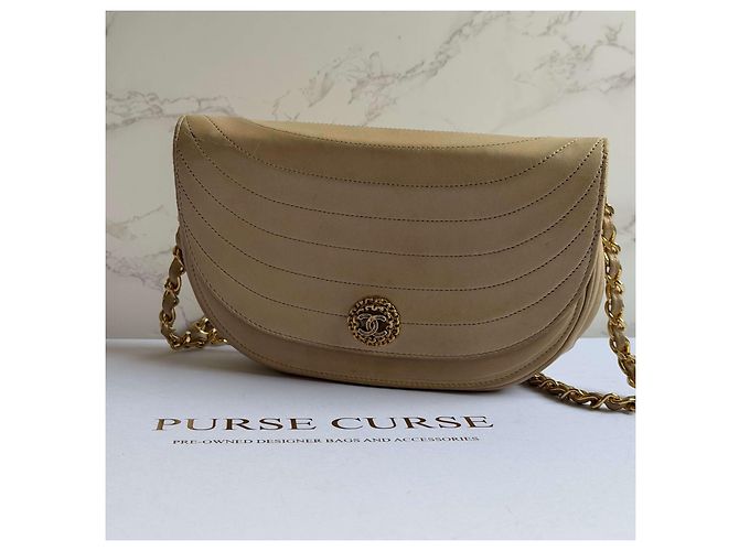 Borsa Chanel Half Moon Flap in pelle beige - vista 13
