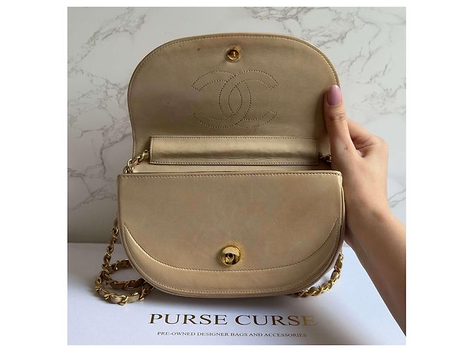 Borsa Chanel Half Moon Flap in pelle beige - vista 14