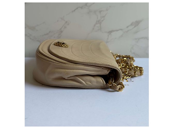 Borsa Chanel Half Moon Flap in pelle beige - vista 8