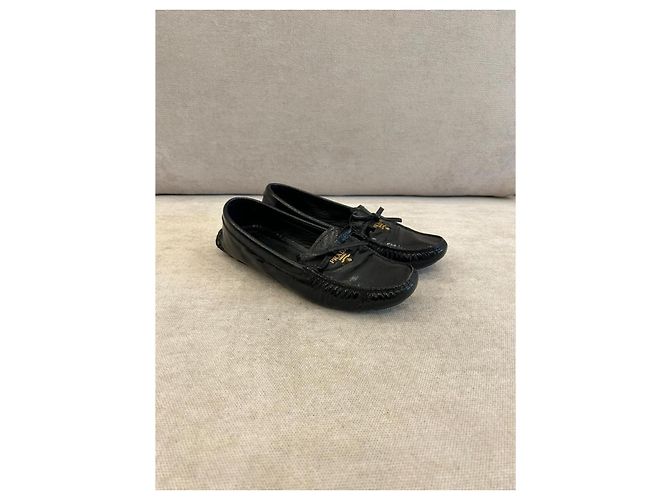 Prada Mocassini in vernice nera con fiocco Nero - vista 4