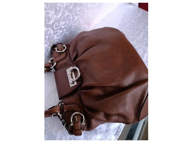 Borsa a mano Salvatore Ferragamo Gancini in pelle marrone - vista 10