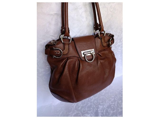 Borsa a mano Salvatore Ferragamo Gancini in pelle marrone - vista 11