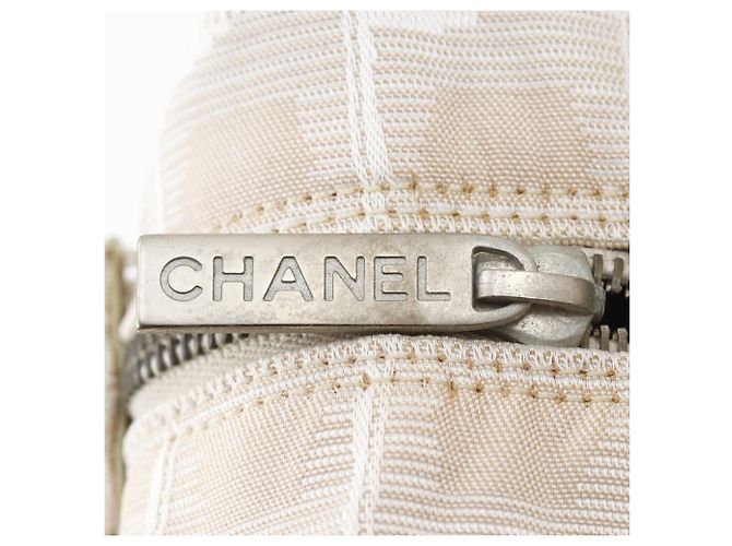 Borsa Boston della nuova linea da viaggio Chanel Beige - vista 15