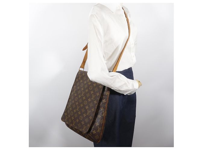 Borsa a tracolla Musette Louis Vuitton Marrone - vista 17