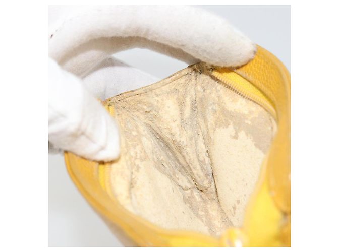 Pochette CHANEL in pelle Caviar Oro Giallo CC Auth bs35112 D'oro - vista 11
