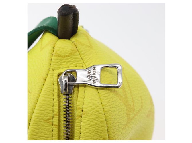 LOUIS VUITTON Monogram LV Lemon Bag Charm Yellow M81197 LV Auth 179783SAM Giallo Monogramma - vista 18