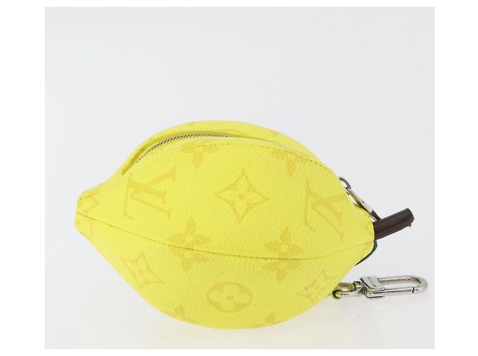 LOUIS VUITTON Monogram LV Lemon Bag Charm Yellow M81197 LV Auth 179783SAM Giallo Monogramma - vista 3
