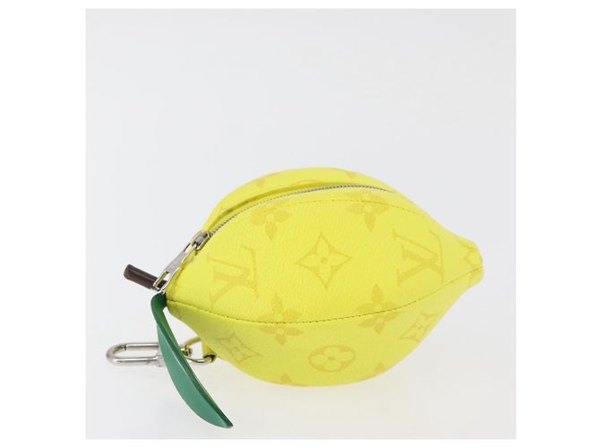 LOUIS VUITTON Monogram LV Lemon Bag Charm Yellow M81197 LV Auth 179783SAM Giallo Monogramma - vista 4