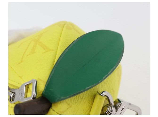 LOUIS VUITTON Monogram LV Lemon Bag Charm Yellow M81197 LV Auth 179783SAM Giallo Monogramma - vista 9