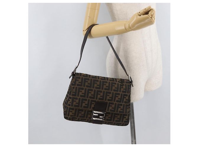 FENDI Zucca Canvas Mamma Baguette Shoulder Bag Black Brown Auth 179387V Marrone Nero - vista 26