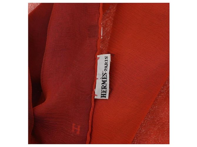 Hermès Pañuelo HERMES de seda rojo Auth bs34883A Roja - vista 14
