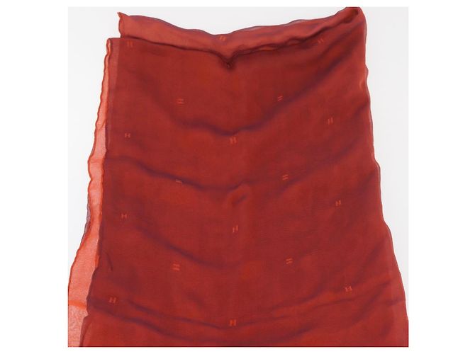 Hermès Pañuelo HERMES de seda rojo Auth bs34883A Roja - vista 3