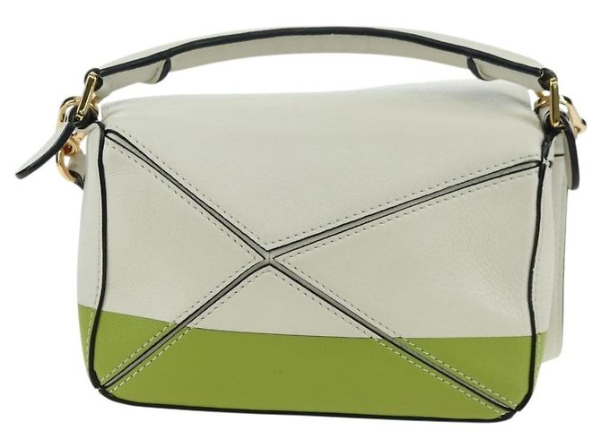 LOEWE �~ Ghibli Spirited Away Ootori Sama Puzzle Bag Mini 2way Auth 167300SM Bianco D'oro - vista 2