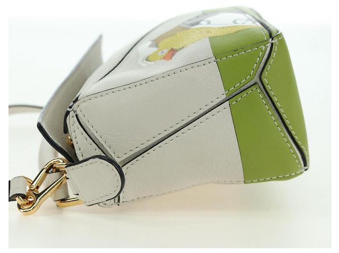 LOEWE �~ Ghibli Spirited Away Ootori Sama Puzzle Bag Mini 2way Auth 167300SM Bianco D'oro - vista 3