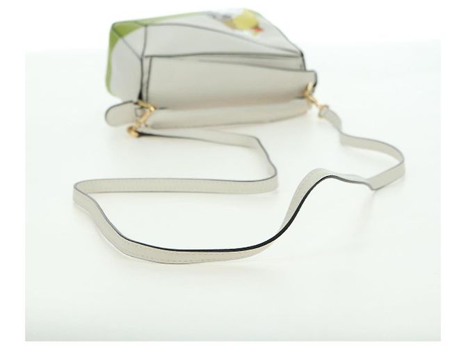 LOEWE �~ Ghibli Spirited Away Ootori Sama Puzzle Bag Mini 2way Auth 167300SM Bianco D'oro - vista 9