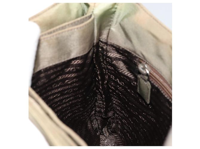 Borsa a Spalla PRADA Nylon Verde Auth 179345 - vista 19