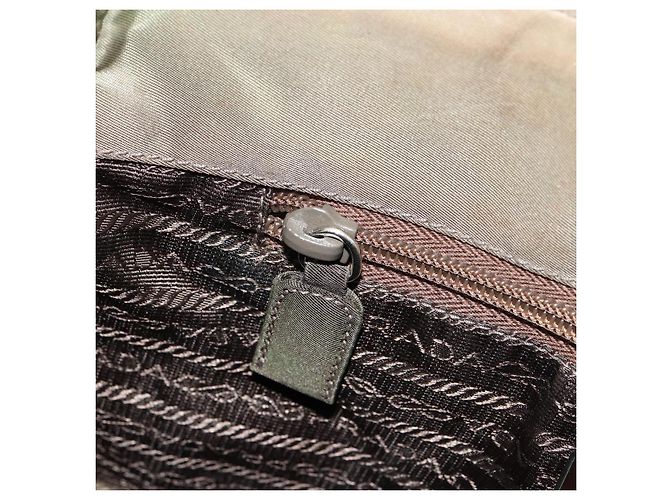 Borsa a Spalla PRADA Nylon Verde Auth 179345 - vista 20