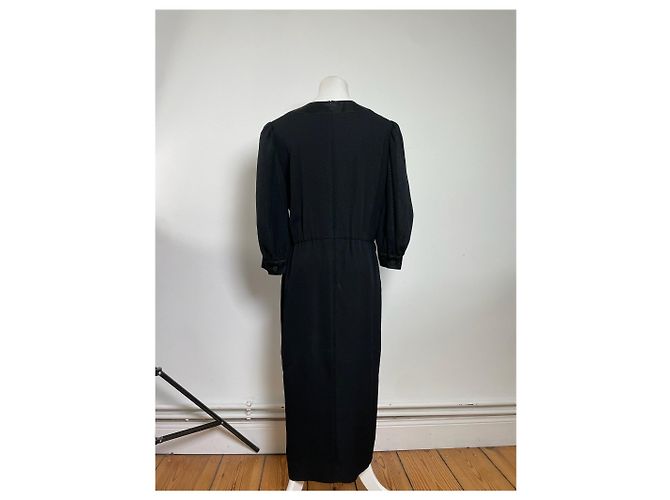 Givenchy Maxi-Kleid in Schwarz mit seitlichen Knopfdetails - Ansicht 3