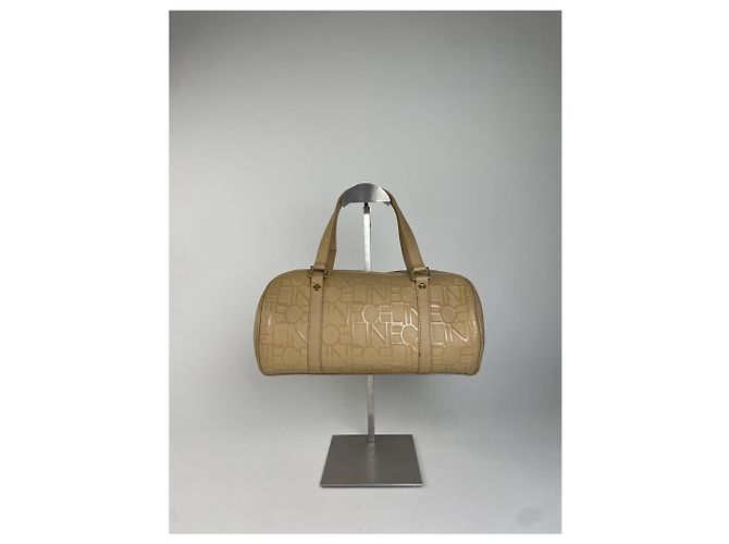 Céline Celine Bowling Bag aus beige Leder mit geprägtem Logo-Muster - Ansicht 2