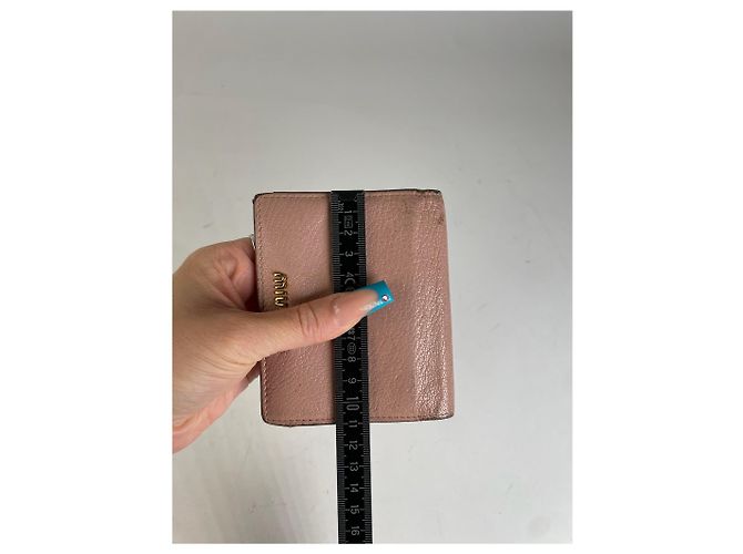 Miu Miu Ledergeldbörse Distressed Pink - Ansicht 6