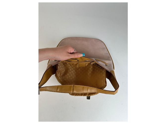 Borsa Hobo Gucci in scamosciato rosa con chiusura a coulisse - vista 3