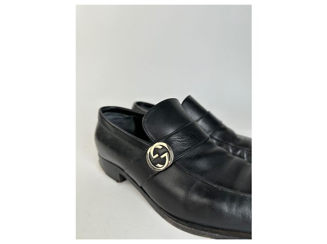 Mocassini vintage Gucci in pelle nera con l'iconico logo GG Nero - vista 5