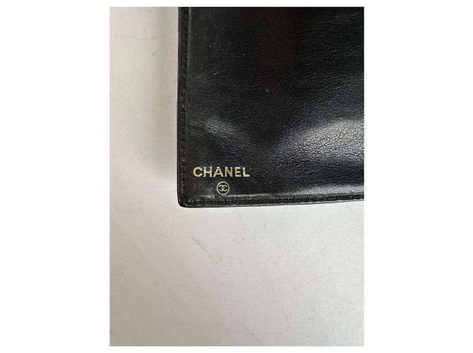 Timeless Chanel Black Leather Embossed Logo Wallet Accessory - view 6