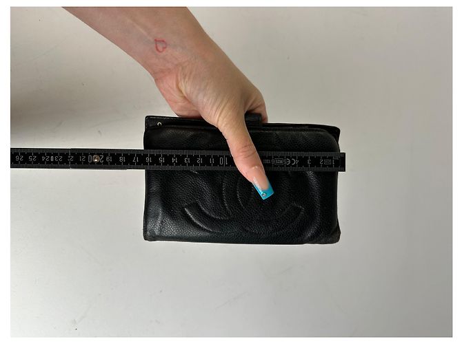 Timeless Chanel Black Leather Embossed Logo Wallet Accessory - view 9